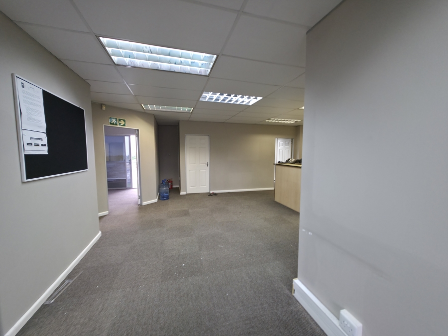 To Let Commercial Property for Rent in Berea Eastern Cape